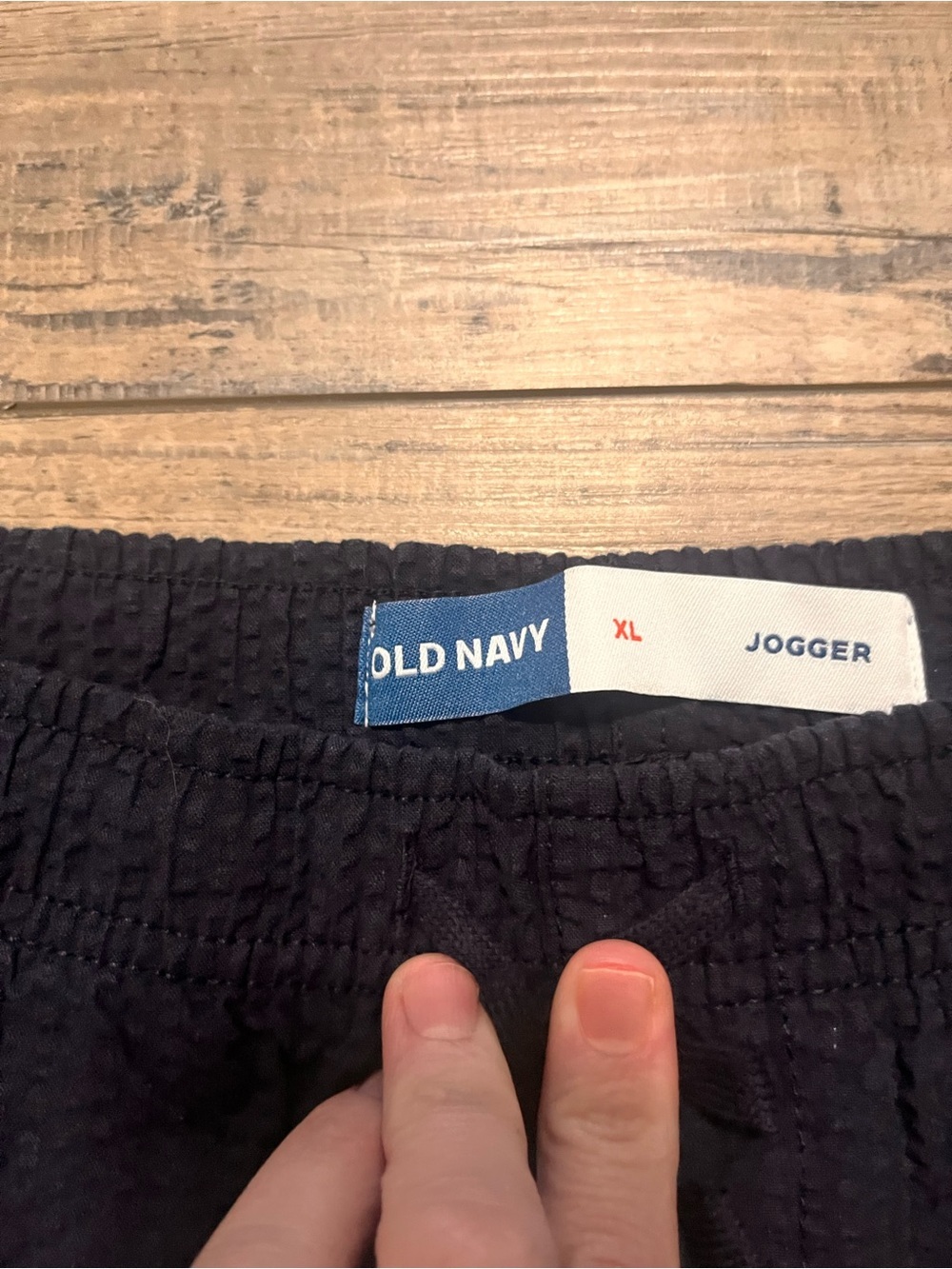 Old Navy Black Seersucker Athletic Shorts - Picture 2 of 3